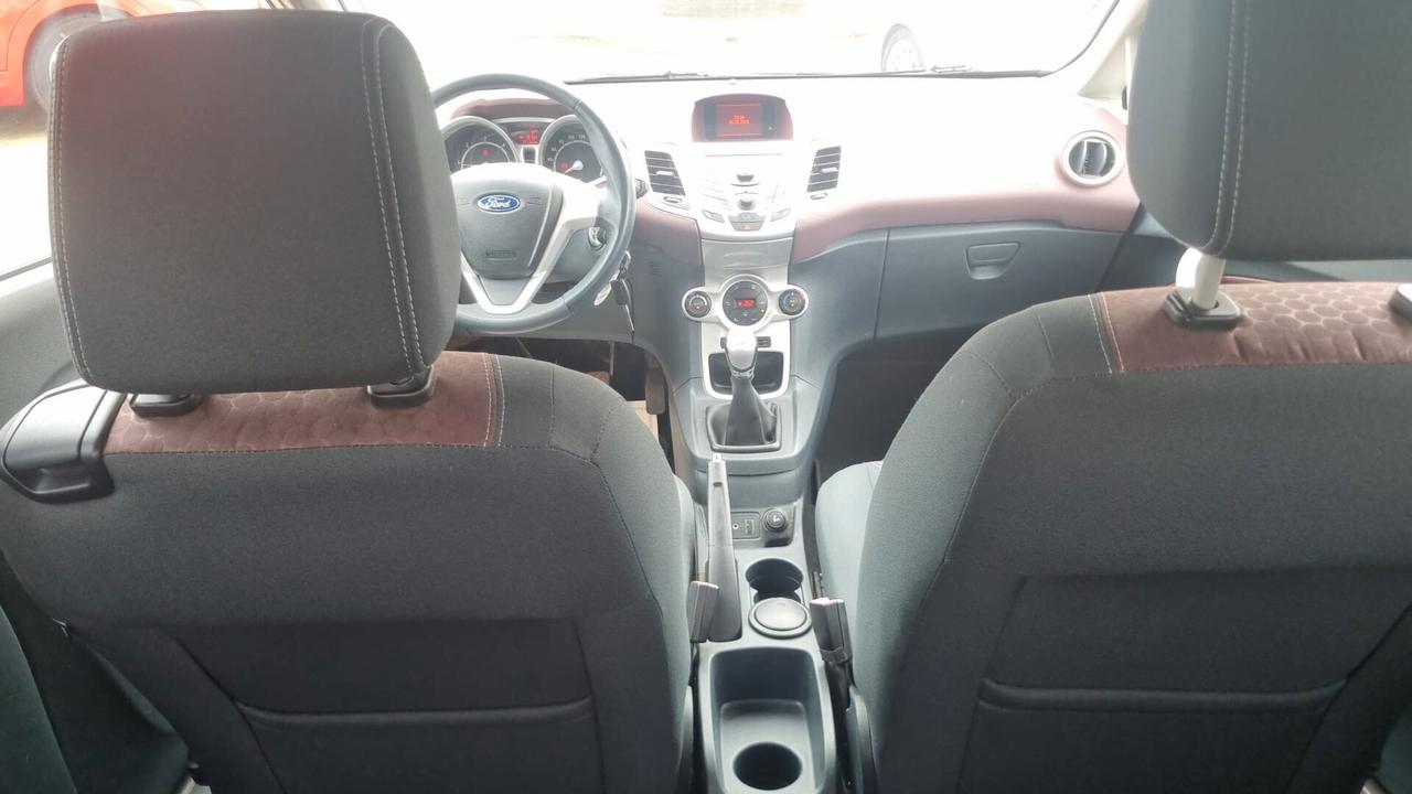 Ford Fiesta 1.4 TDCi 68CV 3 porte Titanium