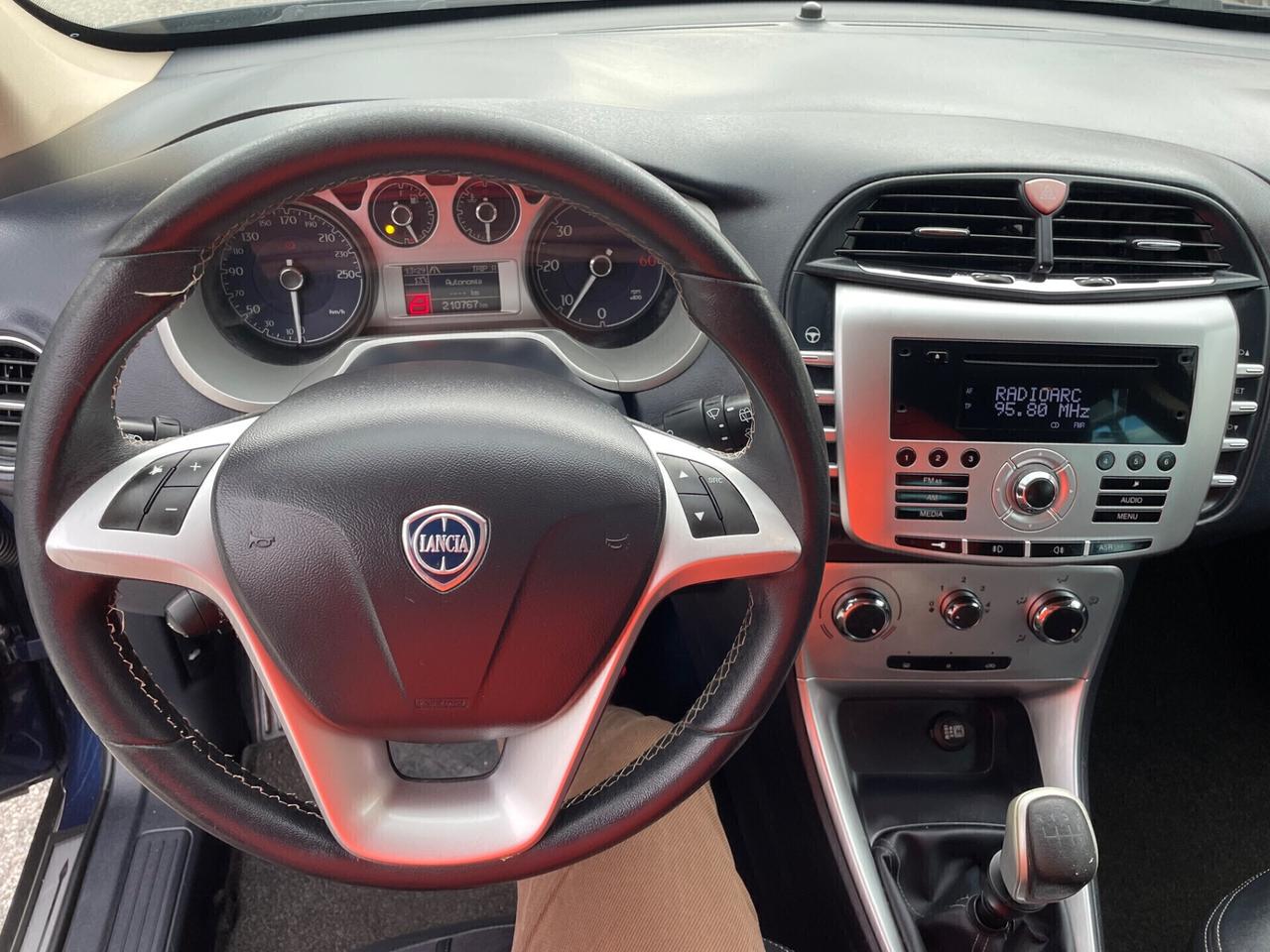 Lancia Delta 1.6 MJT DPF Silver