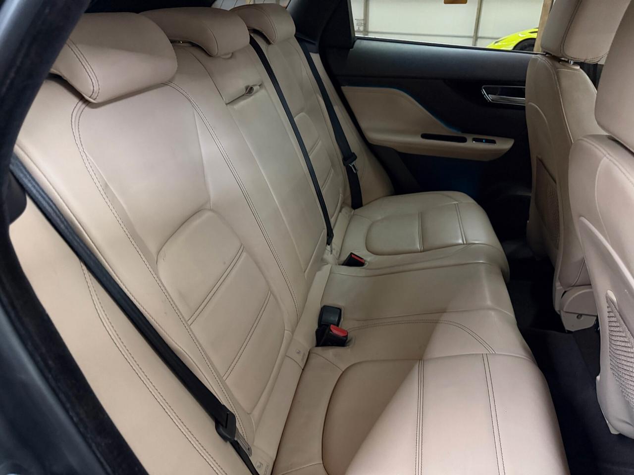 Jaguar F-Pace 2.0 D 180 CV - 24 MESI DI GARANZIA