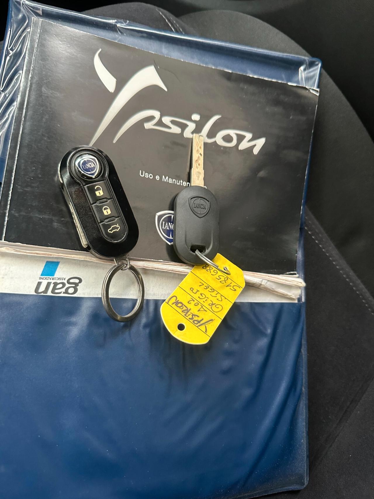 Lancia Ypsilon 1.2 Benz, Euro 6B, Uni propri, pari al nuovo