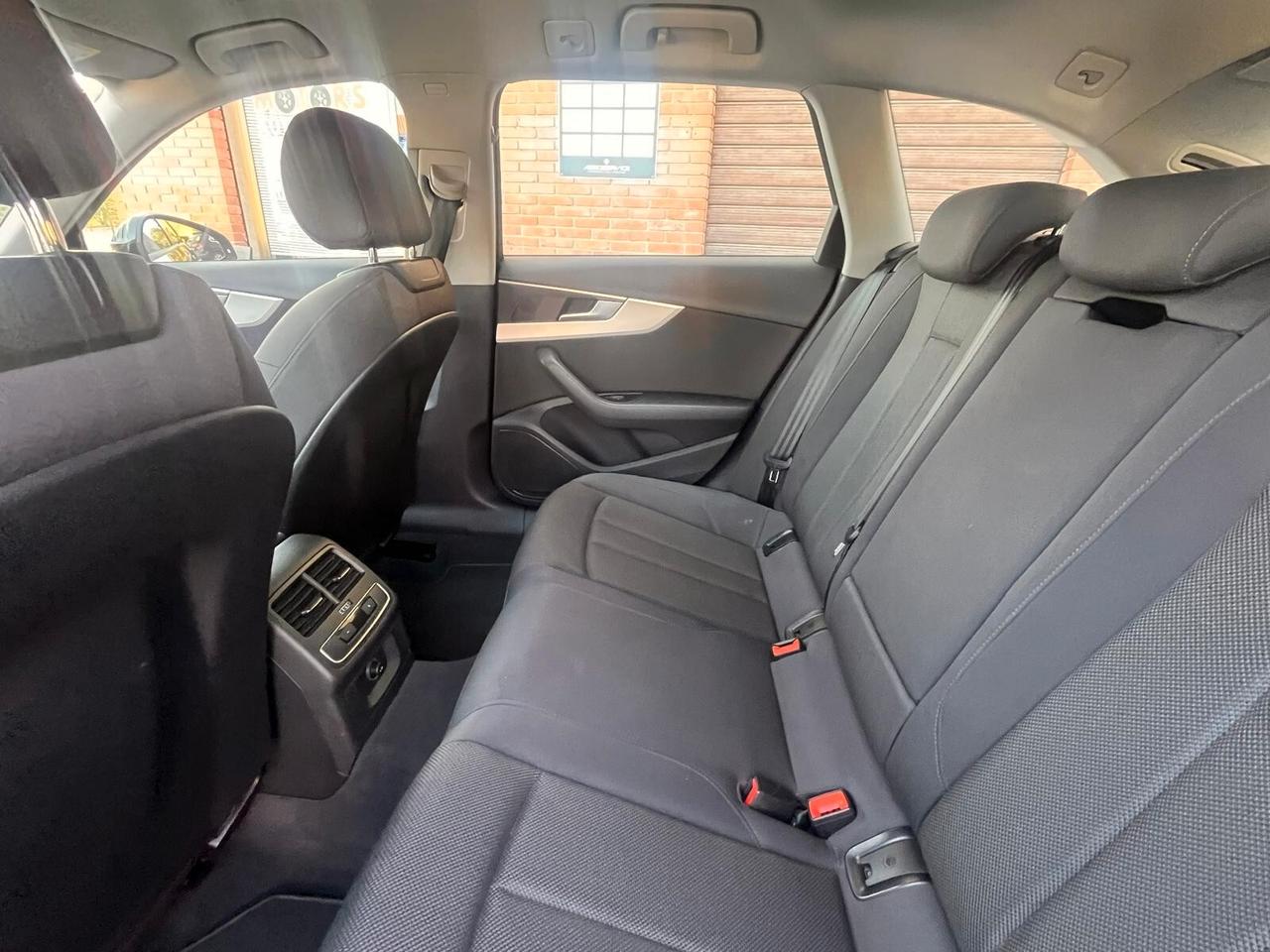 Audi A4 Avant 2.0 TDI 150 CV S tronic