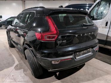 Volvo XC40 2.0 D3 GEARTRONIC R-DESIGN