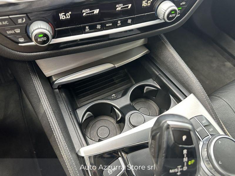 BMW Serie 5 530d Touring Luxury *UNIPRO, IVA, SERVICE BMW, PROMO AZZURRA*