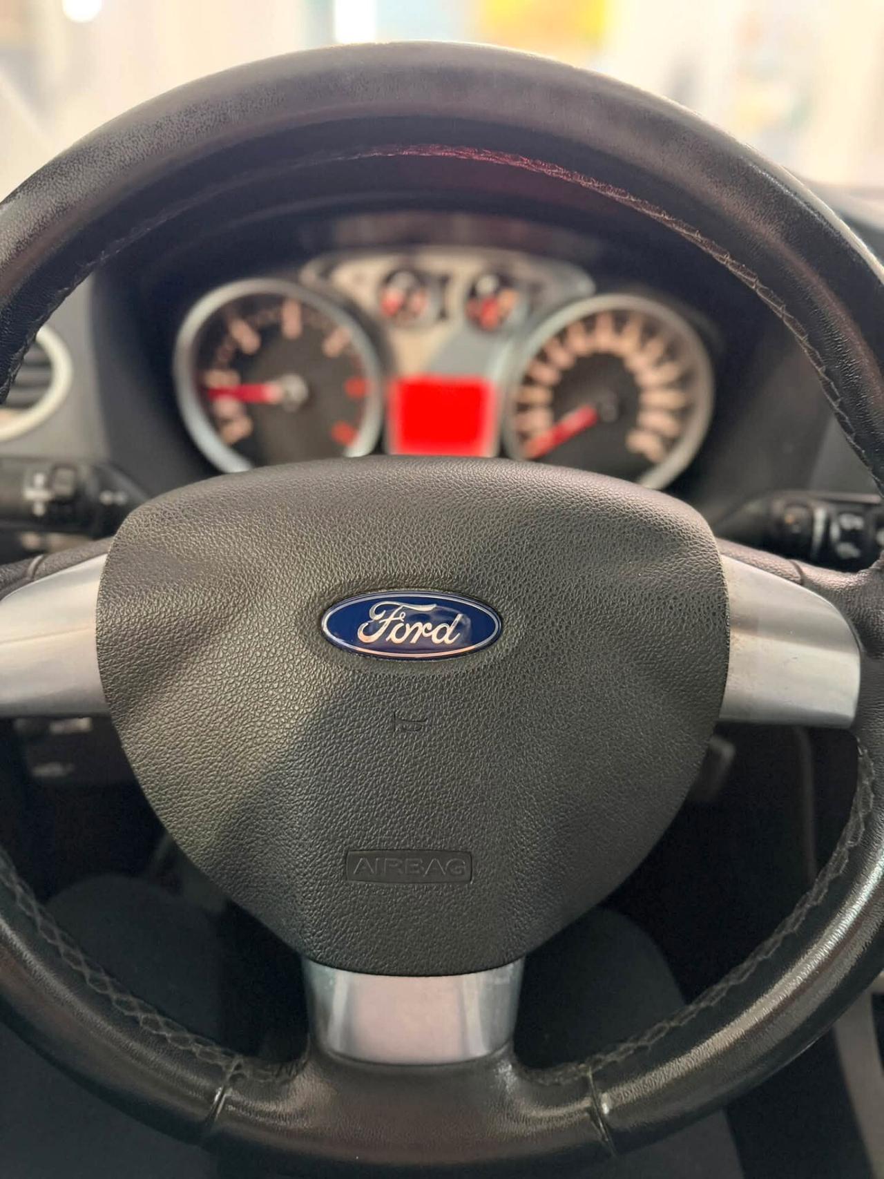 Ford Focus 1.6 TDCi (110CV)-2011