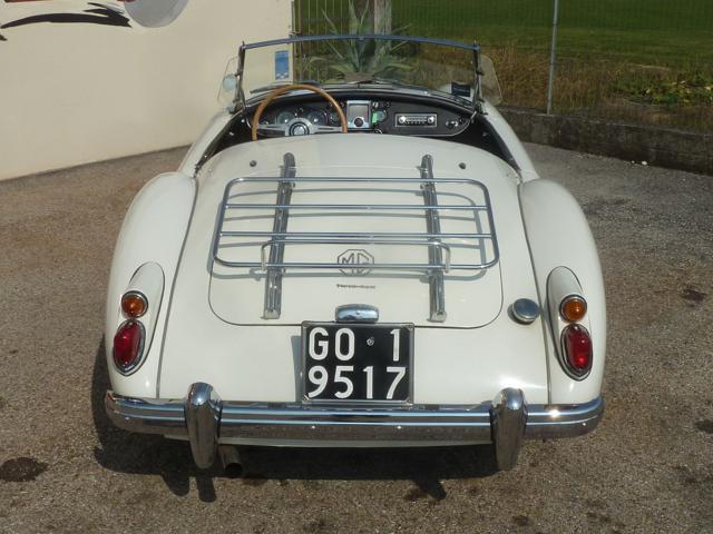 MG MGA Twin Cam 1600 Roadster