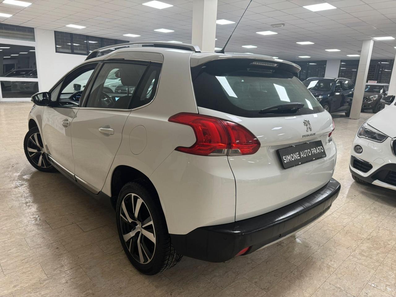 Peugeot 2008 1.6 e-HDi 115 CV Stop&Start Allure