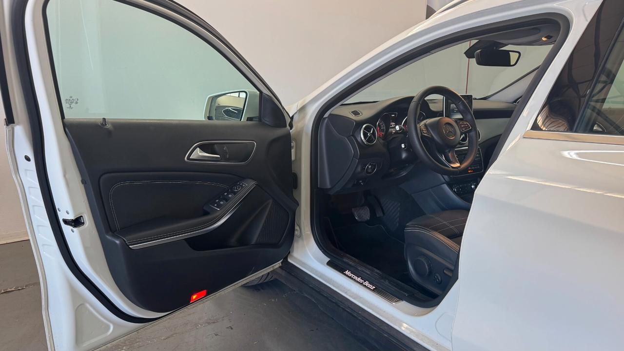 MERCEDES-BENZ GLA 220d SPORT 2.2 177CV - 2016