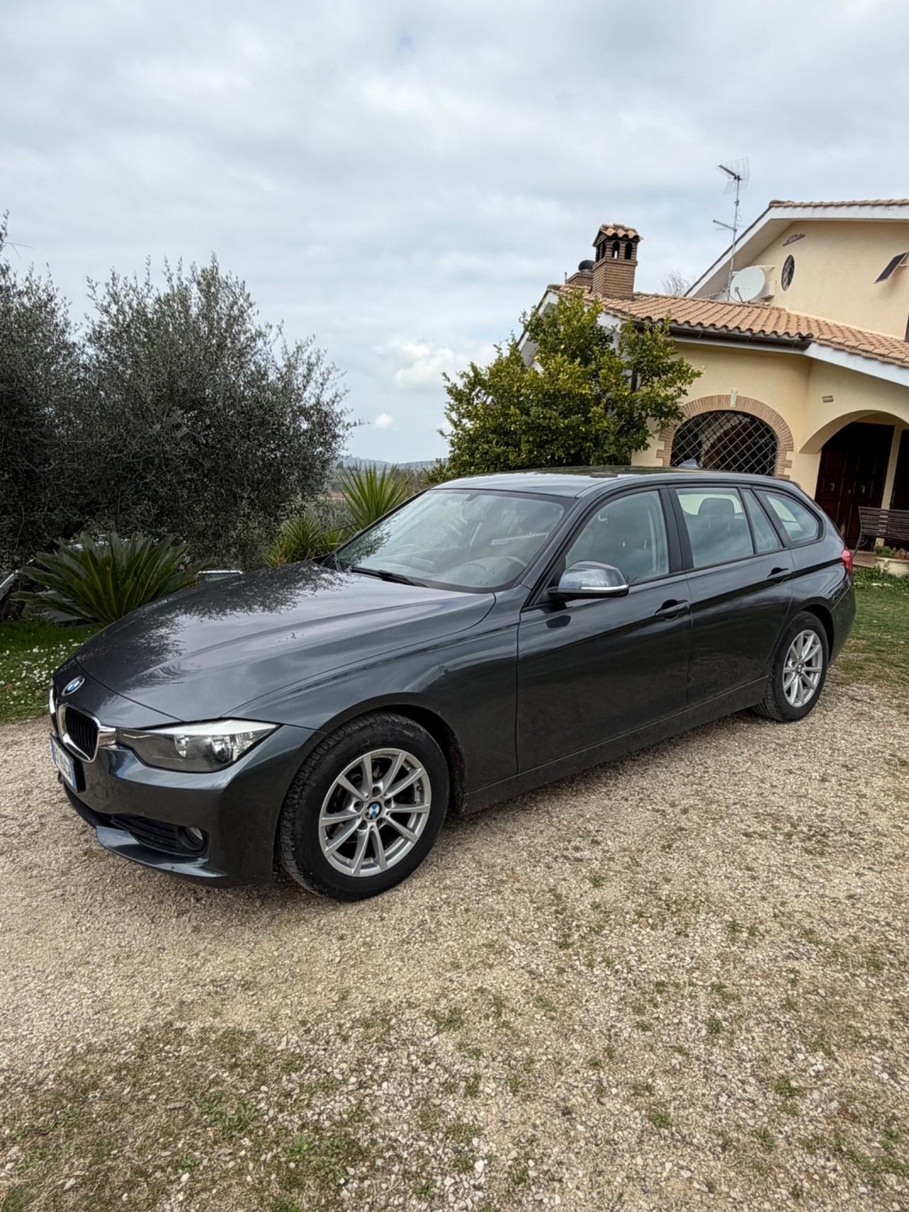 Bmw 118 118d 5p. Unique