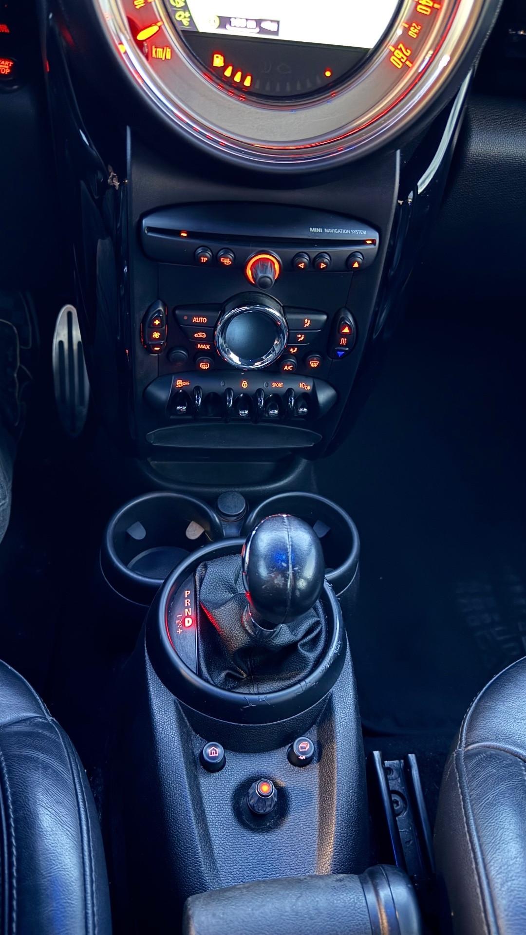 MINI COUNTRYMAN 2.0 SD 143CV FULL DA VETRINA