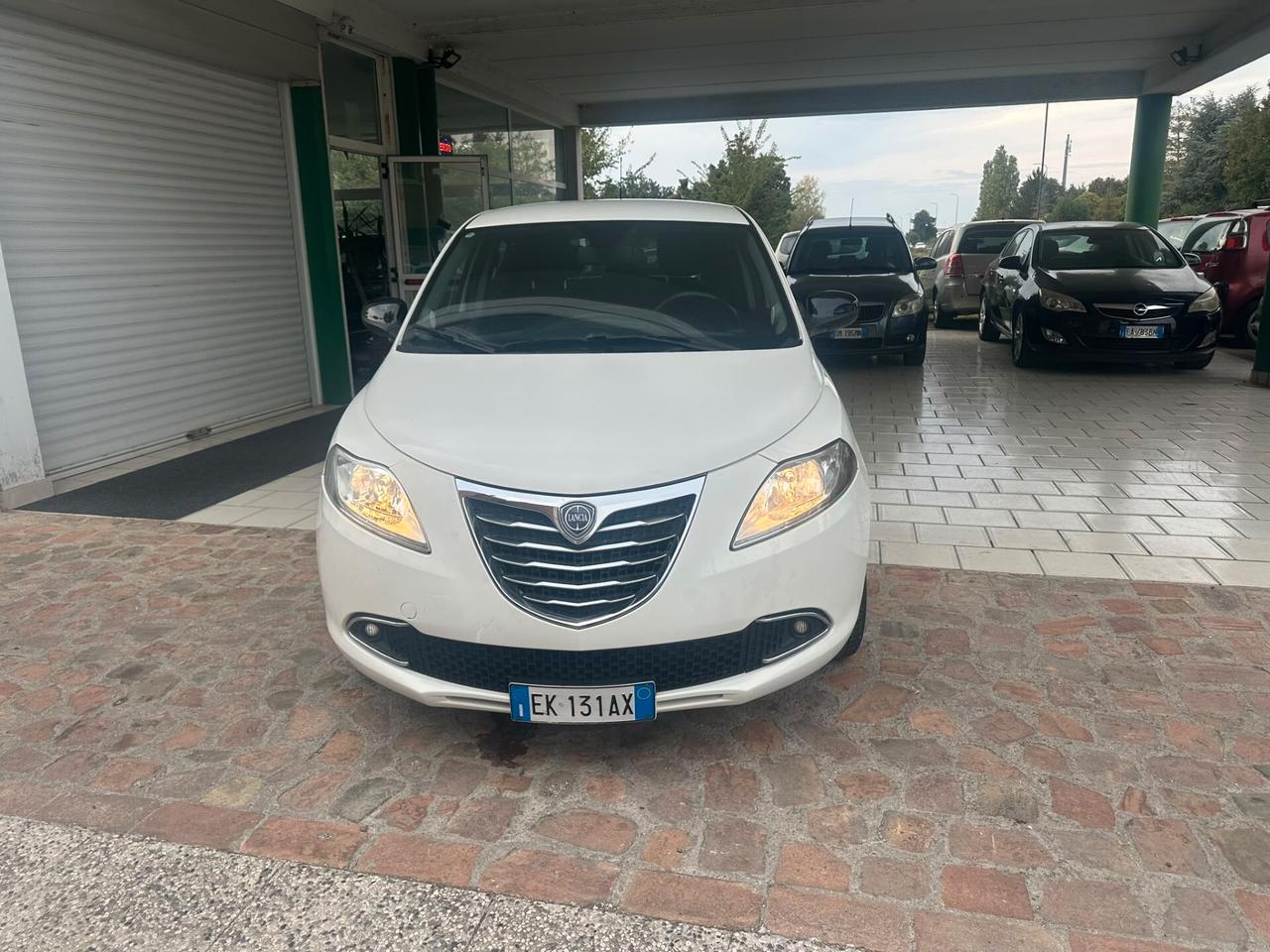 Lancia Ypsilon 1.2 GPL Neopatentati