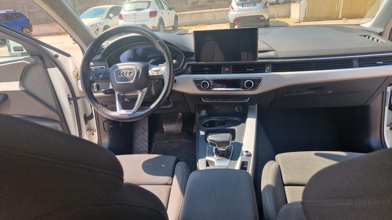 Audi A4 Avant 30 2.0 tdi mhev S Line edition 136cv s-tronic