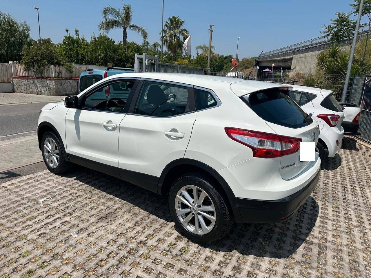 Nissan Qashqai 1.5 dCi Tekna-04/2016