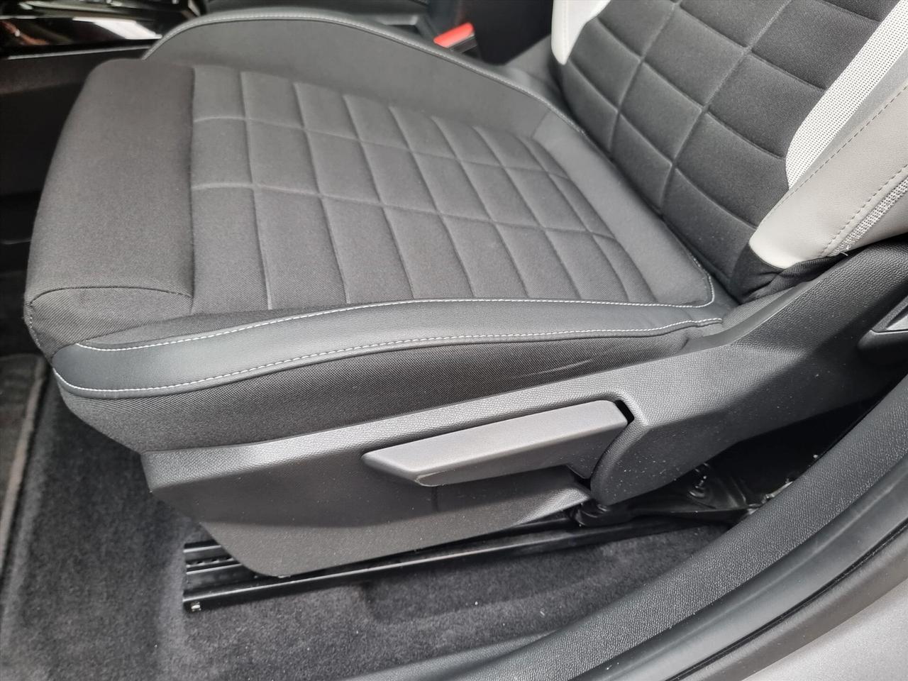 Citroen C3 e-C3 motore elettrico 113 CV Max NESSUN VINCOLO FINANZIAMENTO ADATTA X NEO PATENTATI