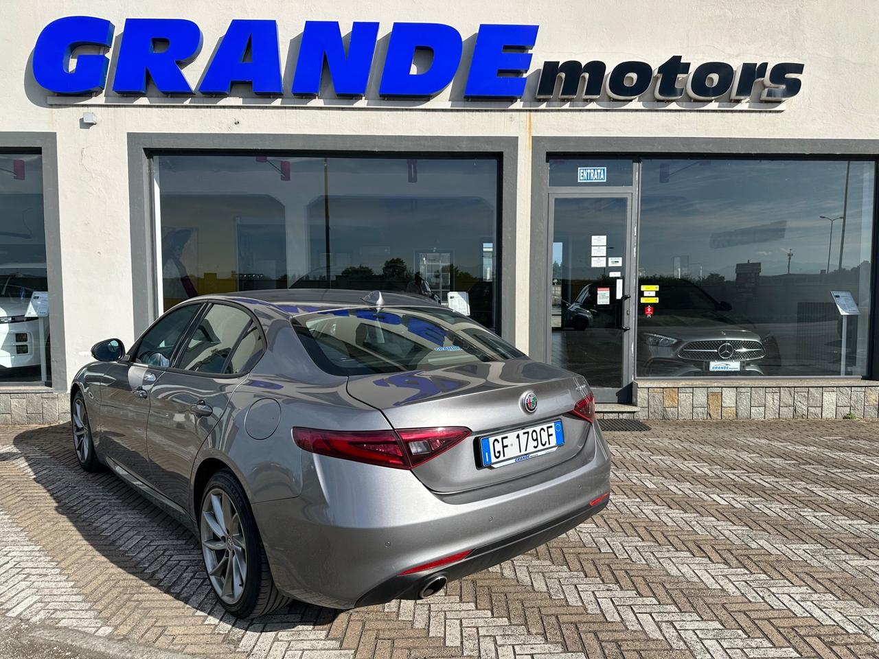 Alfa Romeo Giulia 2.0 Turbo 200 CV AT8 Executive