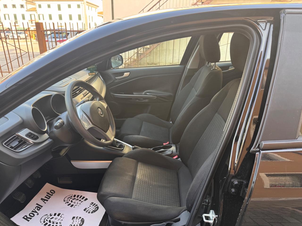 Alfa Romeo Giulietta 1.6 JTDm-2 105 CV Ok Neopatentati