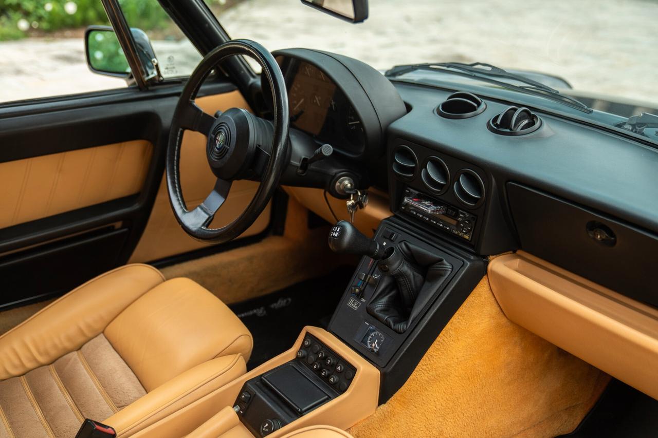 Alfa Romeo Spider DUETTO - RDS01431
