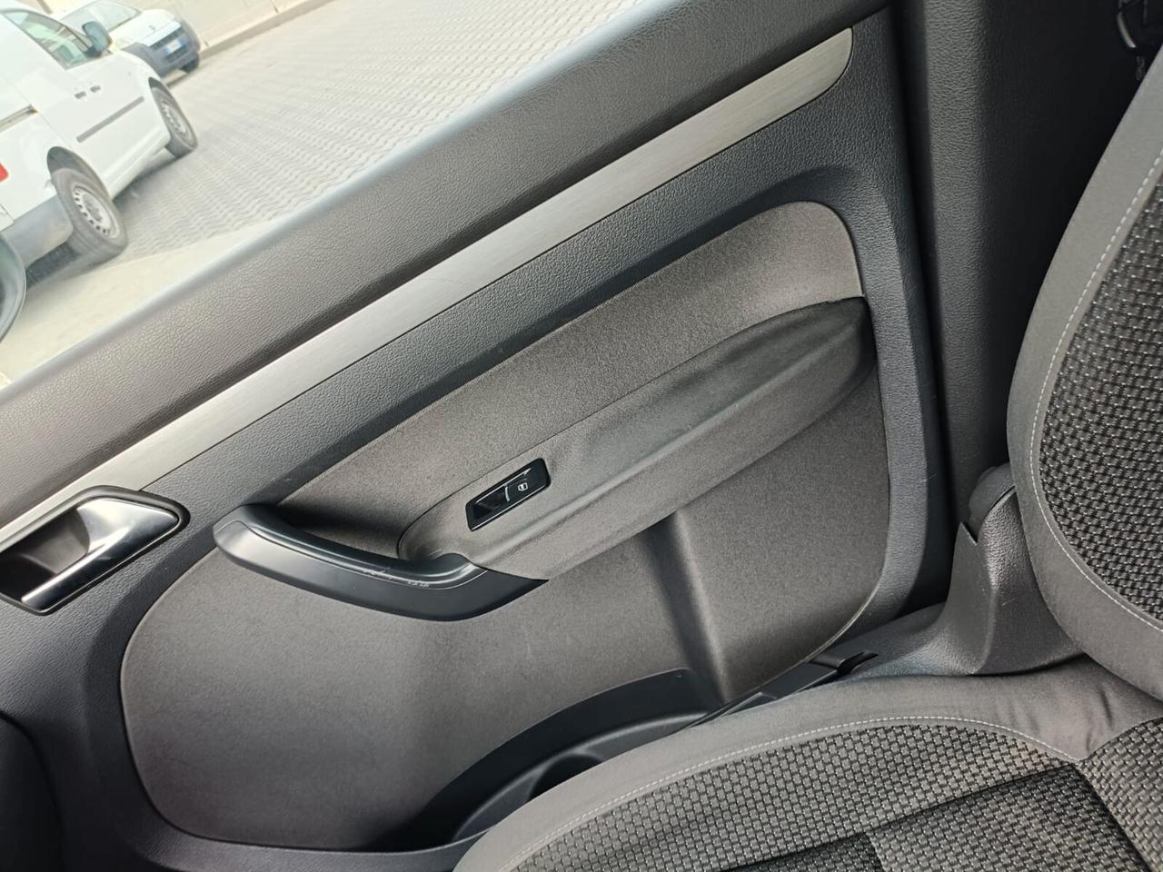 Volkswagen Touran 1.4 TSI Highline EcoFuel UNIPRO'