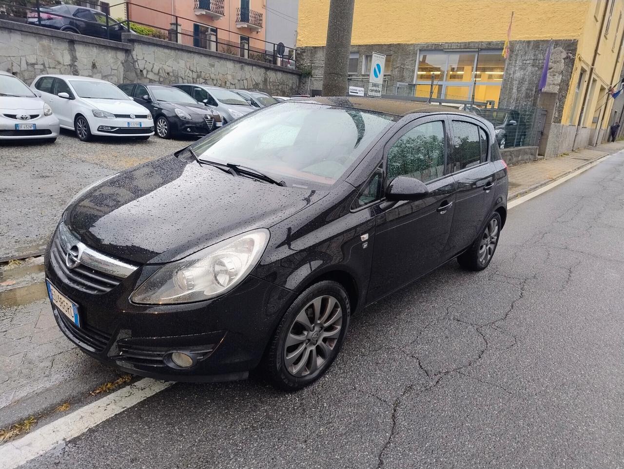 Opel Corsa 1.3 CDTI 95CV BLACK EDITION COSMO