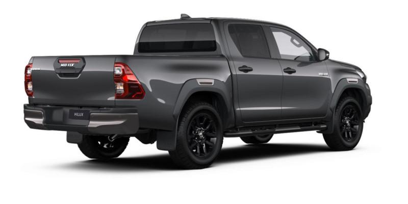 Toyota Hilux 2.4 D-4D A/T 4WD 4 porte Double Cab Invincible