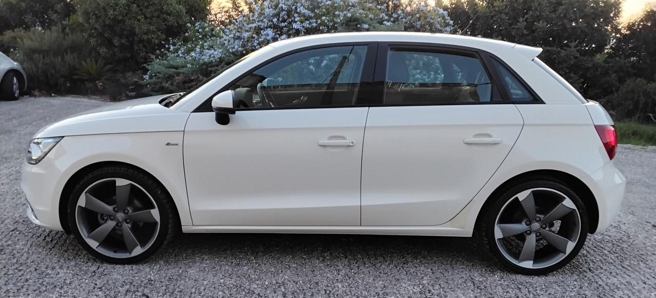 Audi A1 1.2 TFSI S line edition