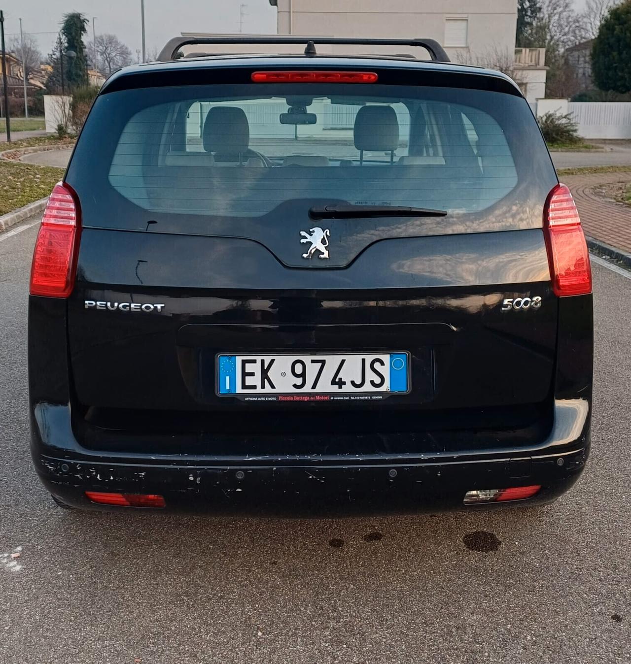 Peugeot 5008 1.6 HDi 112CV Féline