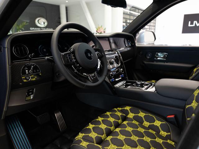 ROLLS-ROYCE Cullinan 2025 Rolls-Royce Black Badge Cullinan NEW CAR