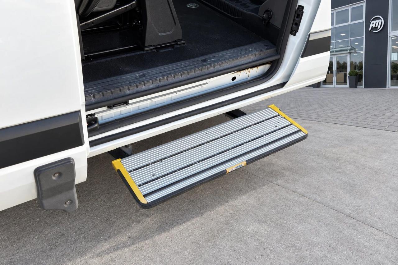 Ford Transit Custom L2H1 9POSTI PEDANA DISABILI