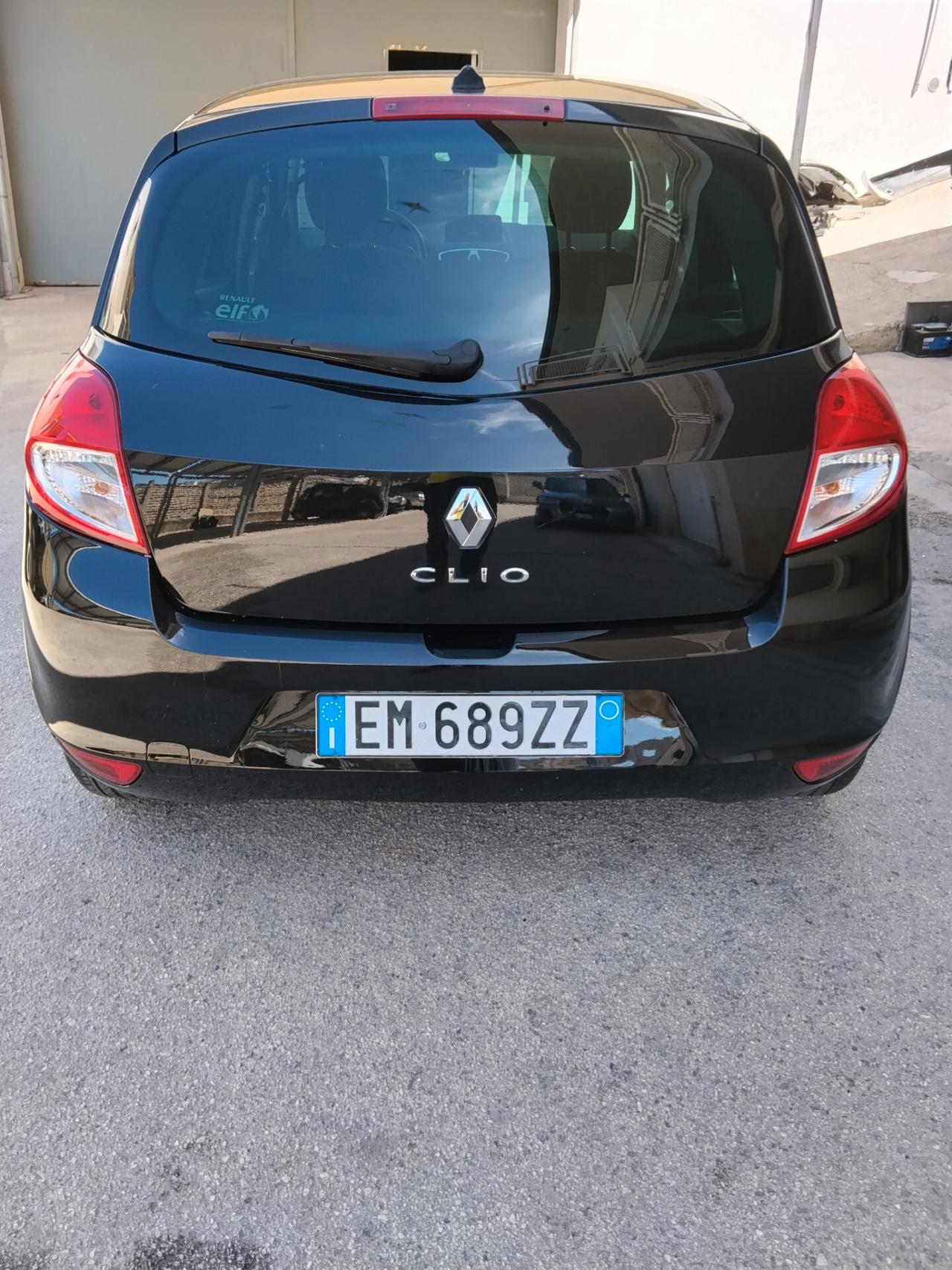Renault Clio 1.2 16V 5 porte Dynamique
