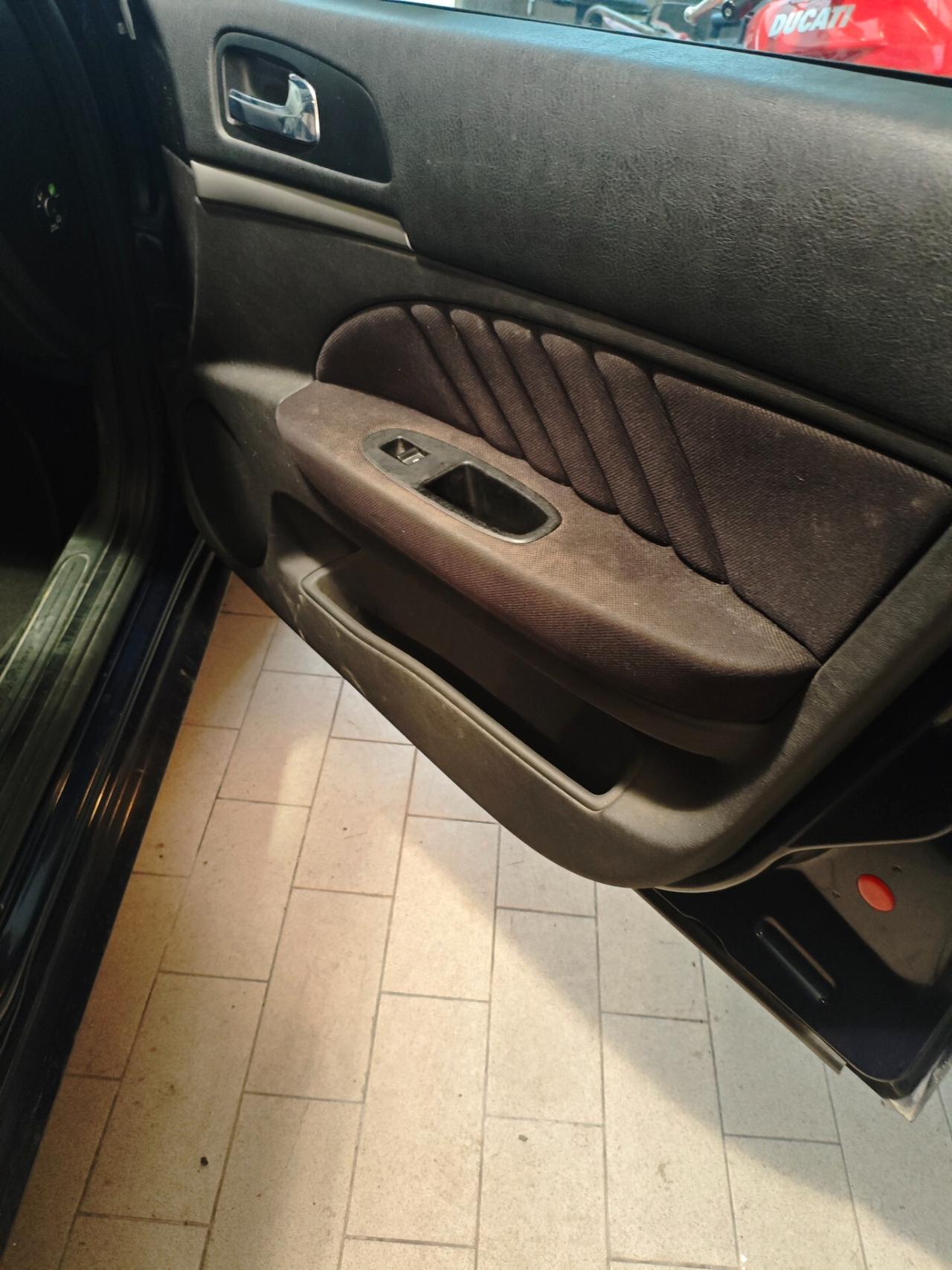 Alfa Romeo 159 1,9 150 cv Distinctive