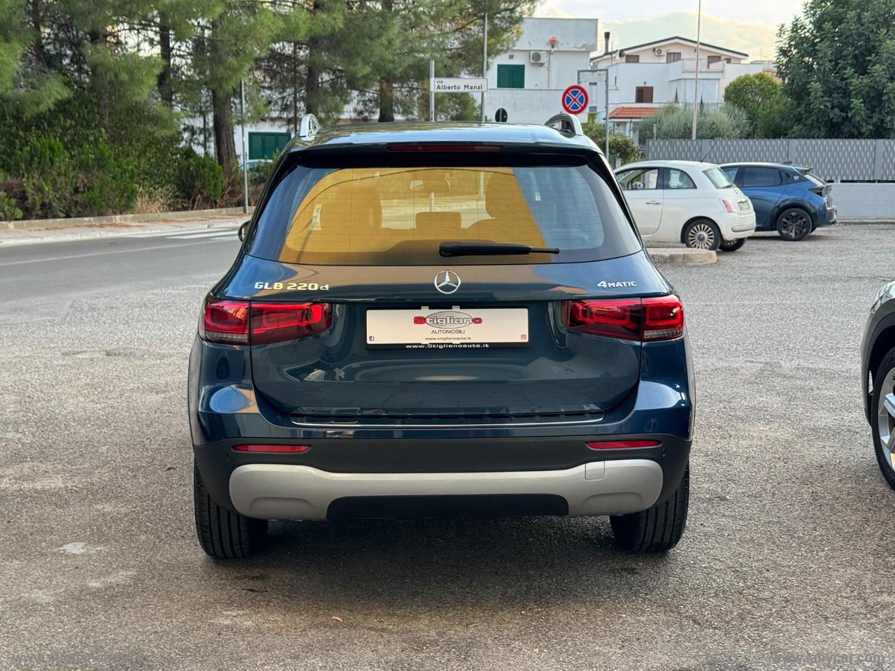 MERCEDES-BENZ GLB 220 d Automatic 4Matic Sport