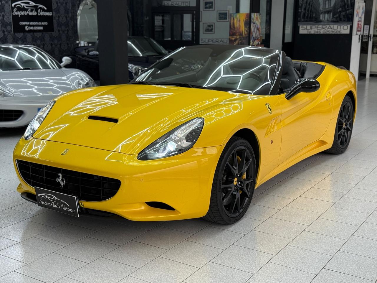 GIALLOTRIPLOSTRATO Ferrari California DCT