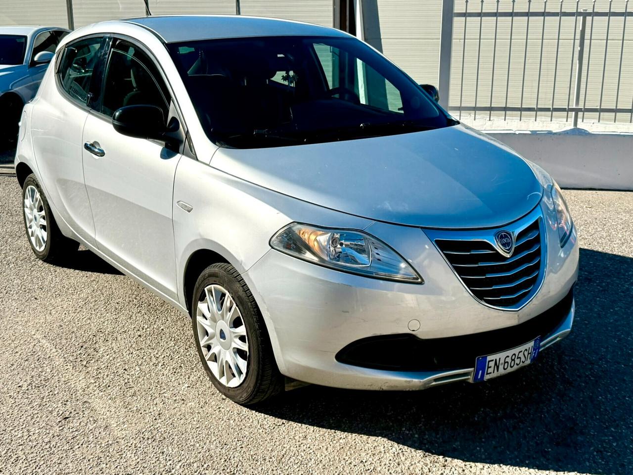 Lancia Ypsilon 1.3 MJT 16V 95 CV 5 porte S&S Silver