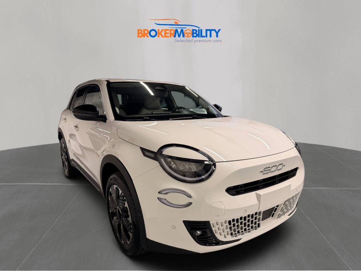 Fiat 600 Hybrid 110 CV DCT MHEV La Prima