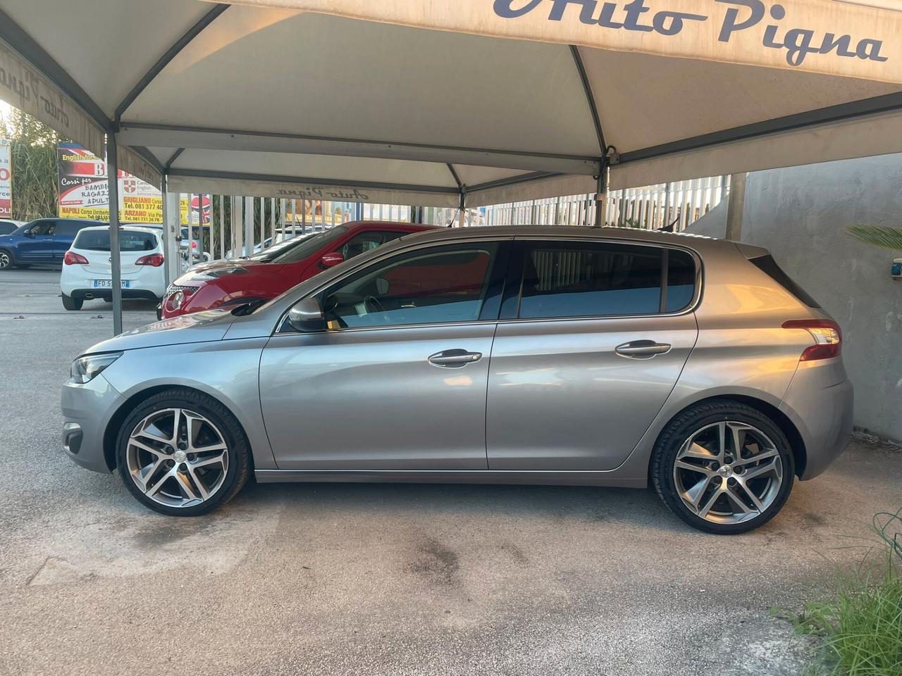 Peugeot 308 BlueHDi 120 S&S Allure