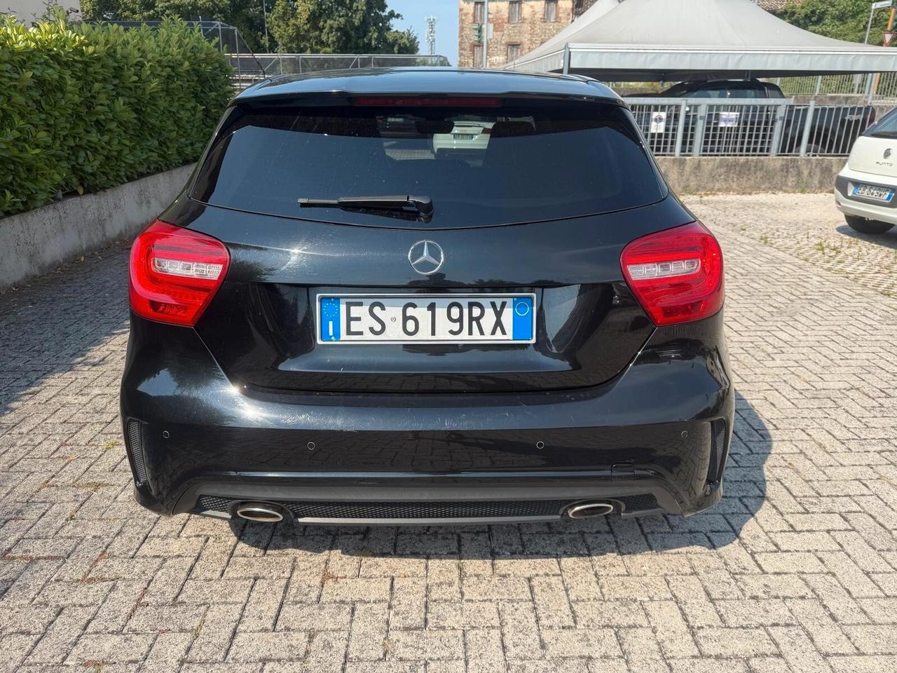 Mercedes A180 Premium AMG