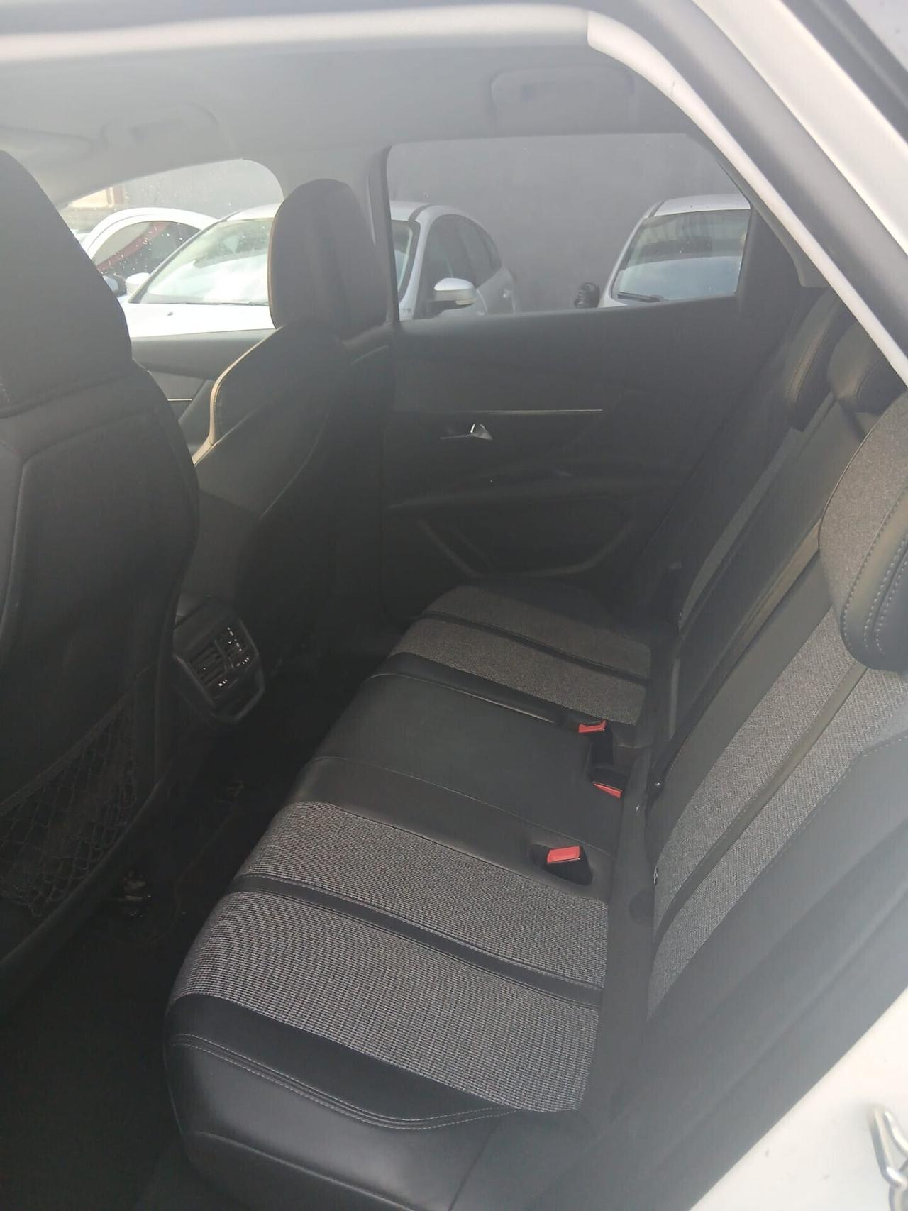 Peugeot 3008 PureTech Turbo 130 S&S Active