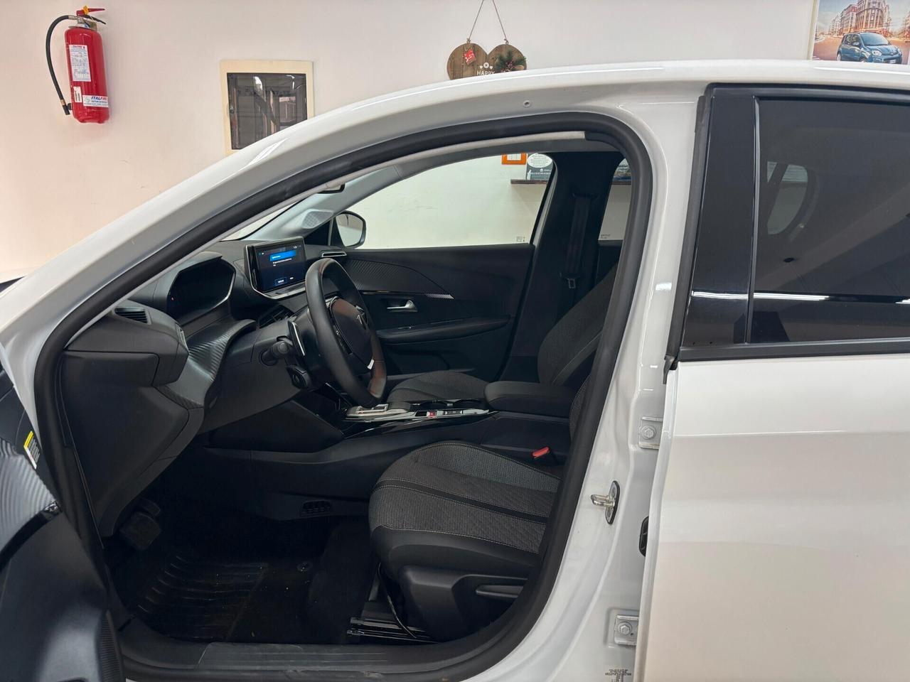 Peugeot 208 Hybrid 110 e-DCS6 Allure My25