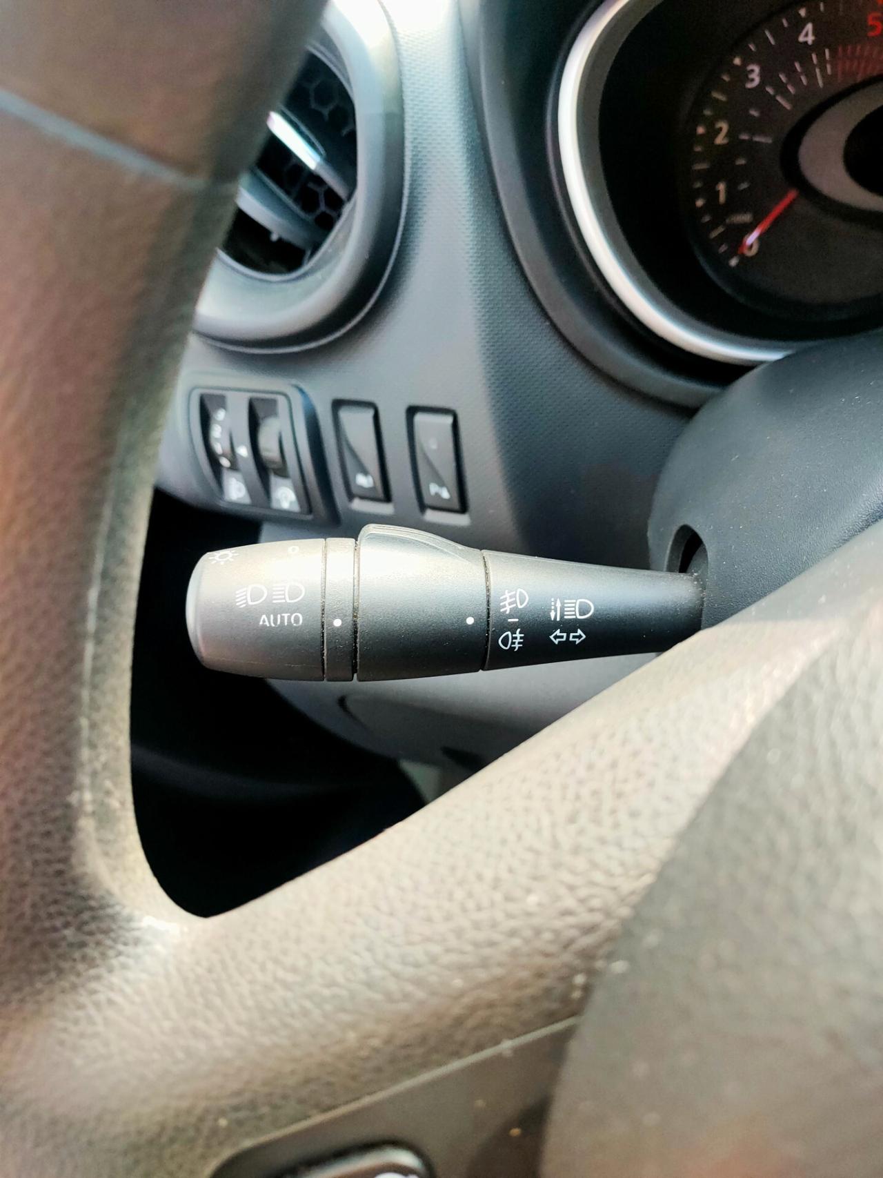 Renault Trafic 3 posti anteriori