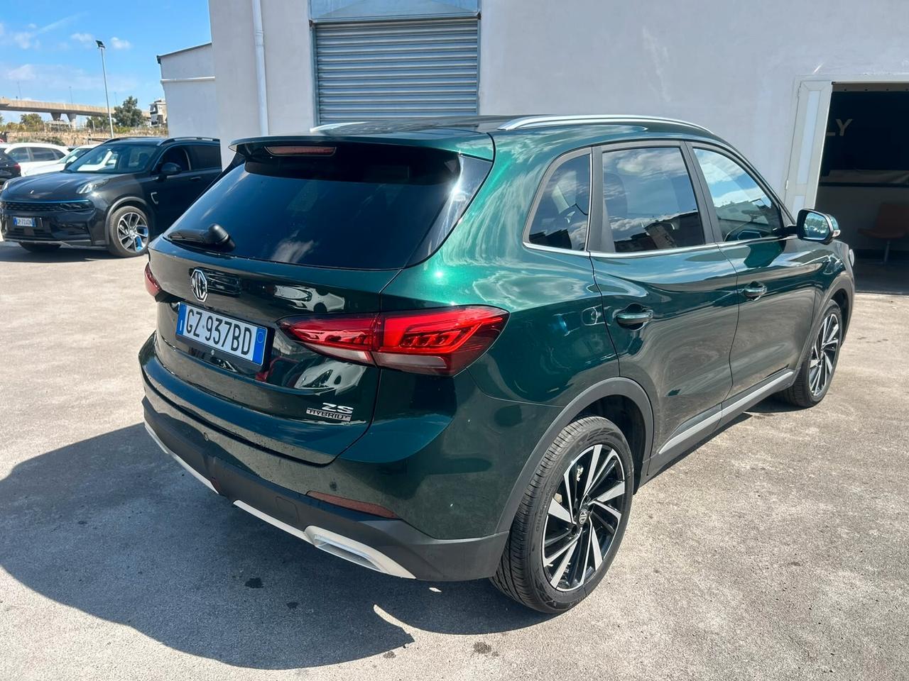 MG ZS 1.5 HYBRID LUXURY *SENZA OBBLIGO DI FINANZIAMENTO*