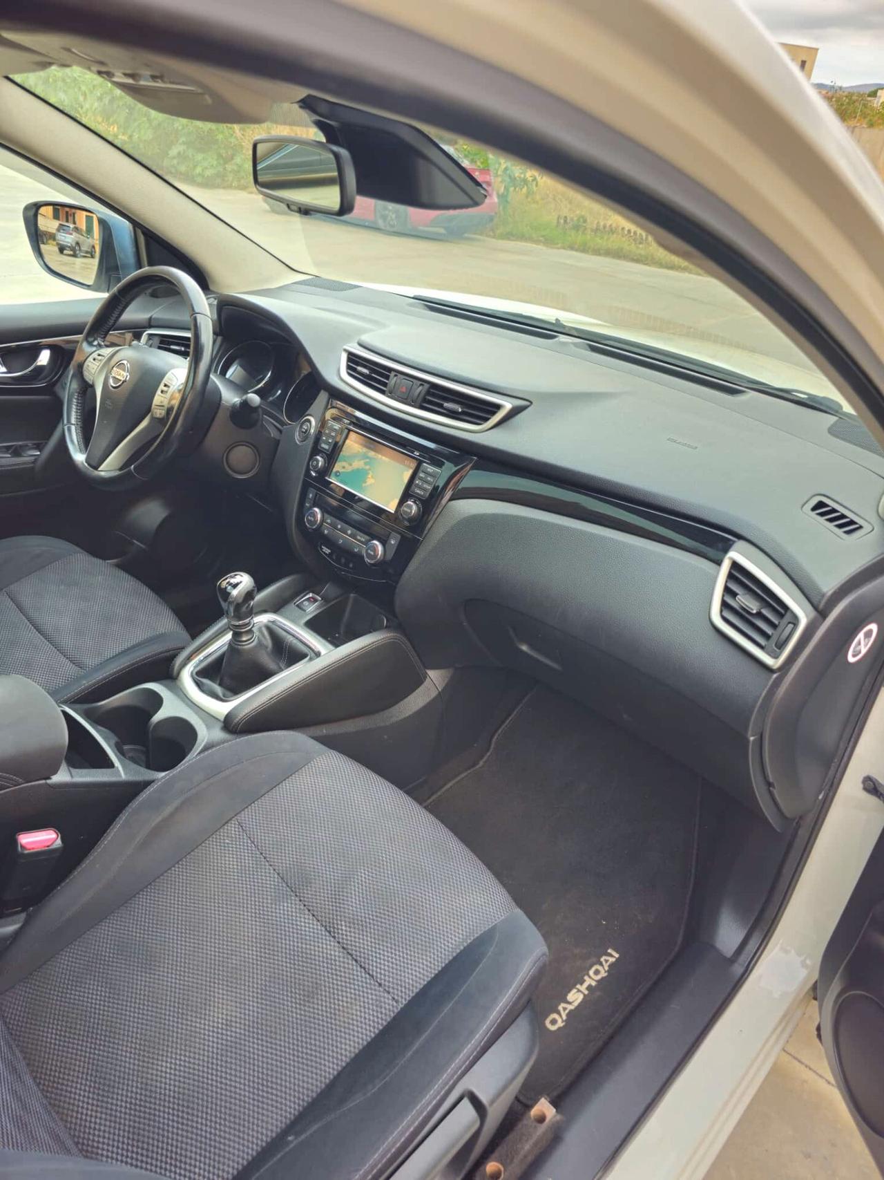 Nissan Qashqai 1.5 dCi N-Connecta