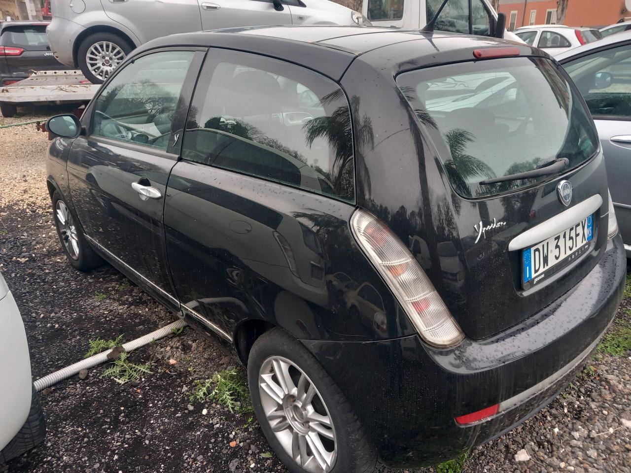 Lancia Ypsilon 1.2 Oro Bianco