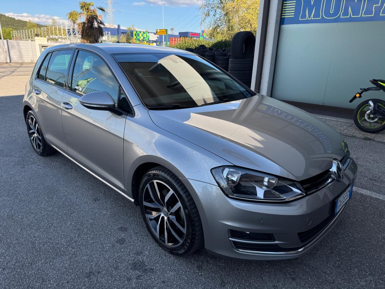 Volkswagen Golf 1.6 TDI DSG 5p. Highline 2015