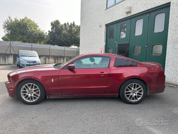 Ford Mustang 3.7 aut