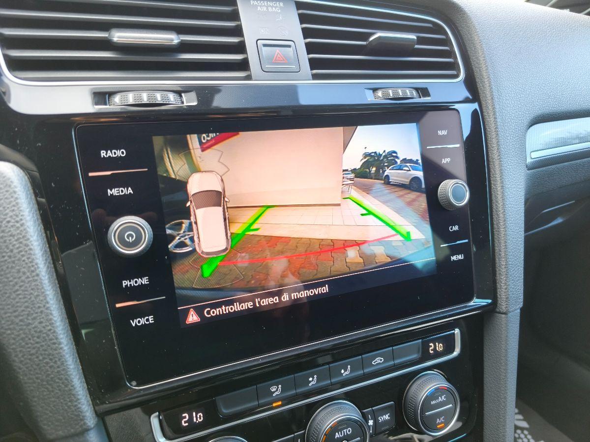 VOLKSWAGEN Golf 7.5 1.4 TSI 125 CV Executive R-Line