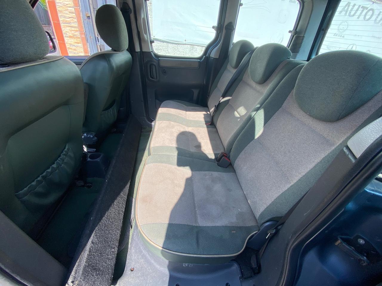 Peugeot Ranch 1.6 HDi 5p. Totem