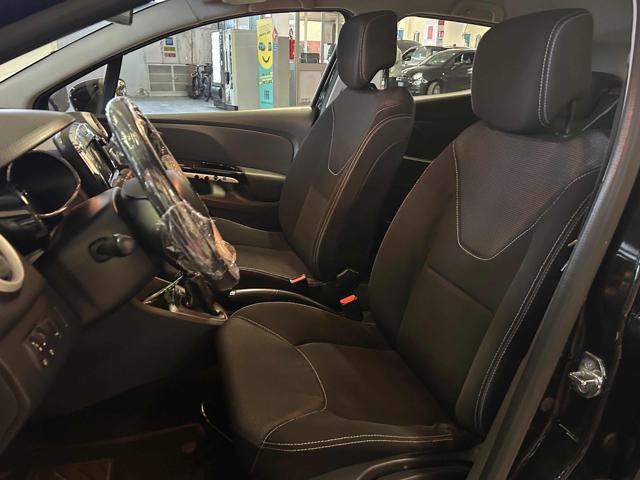 RENAULT Clio 1.2 75CV 5 porte Costume National