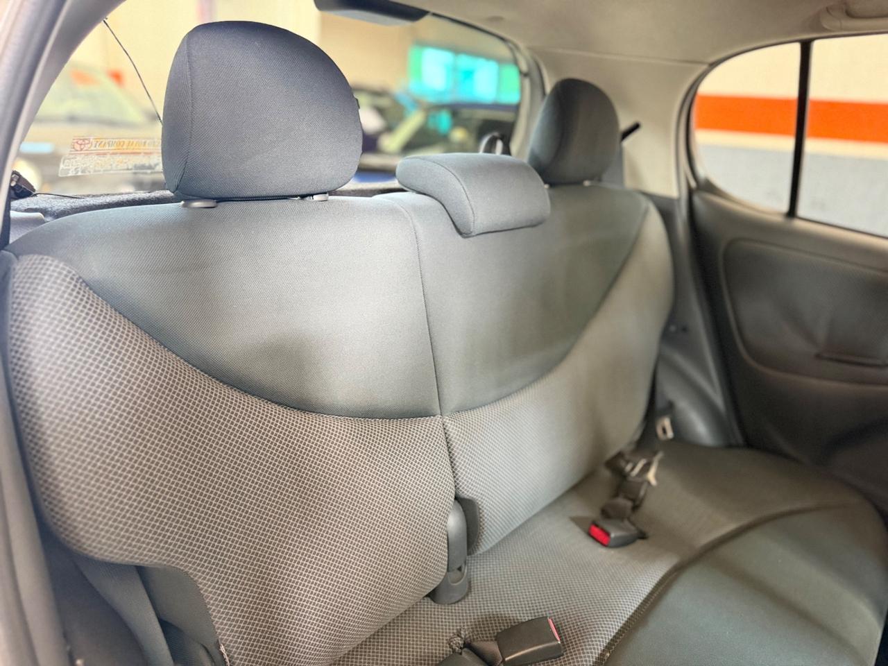 Toyota Yaris 1.3i 16V cat 5 porte Sol AUTOMATICO NEOPATENTATI