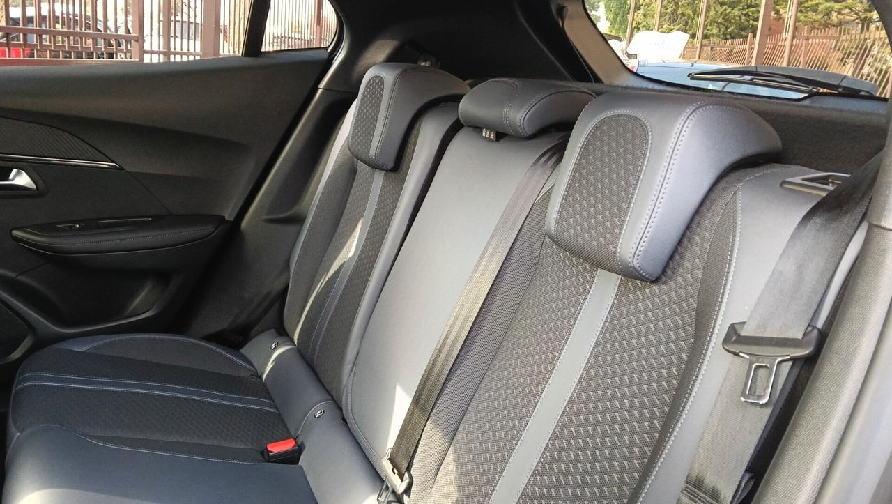 Peugeot 2008 GARANZIA 24 MESI -PREZZO PROMO!