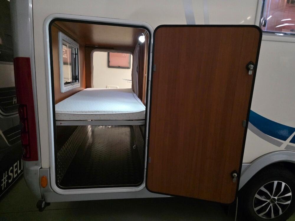 CAMPER MCLOUIS TANDY 640