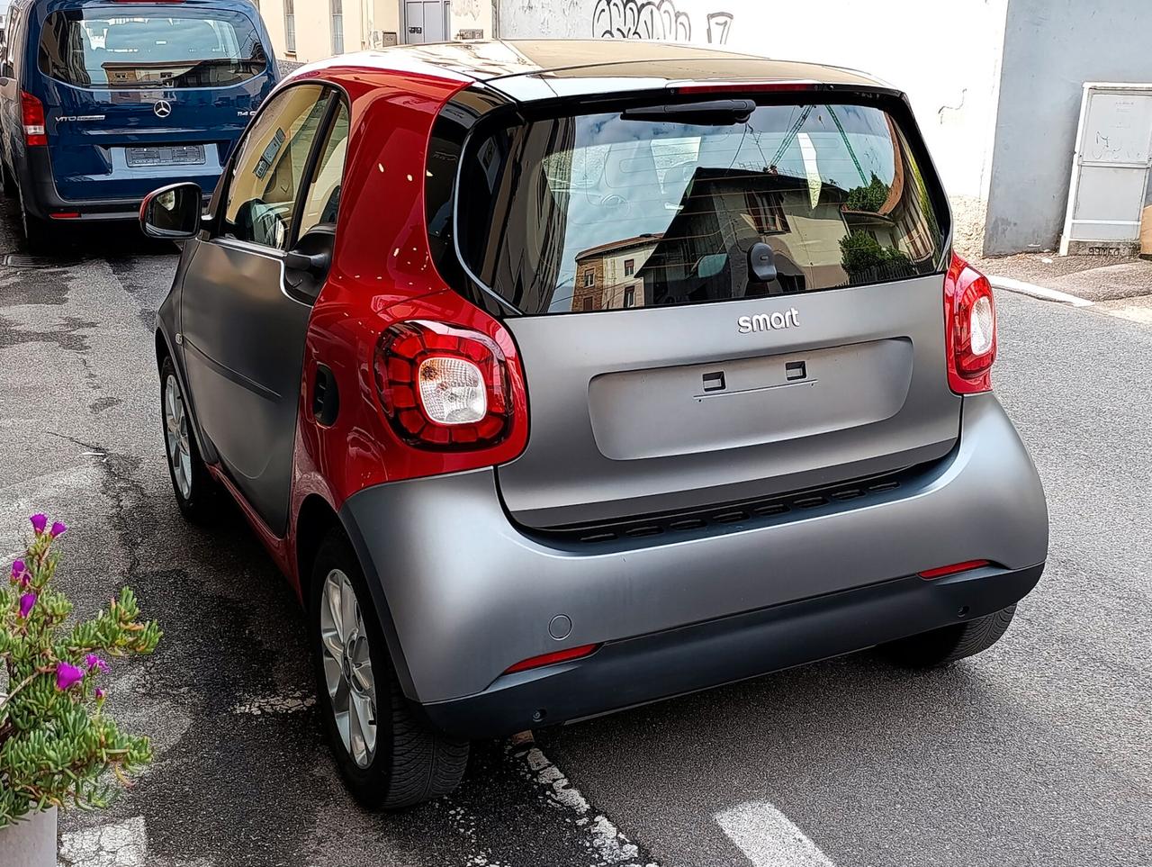 Smart ForTwo 70 1.0 twinamic Passion 2019 solo km 26.156